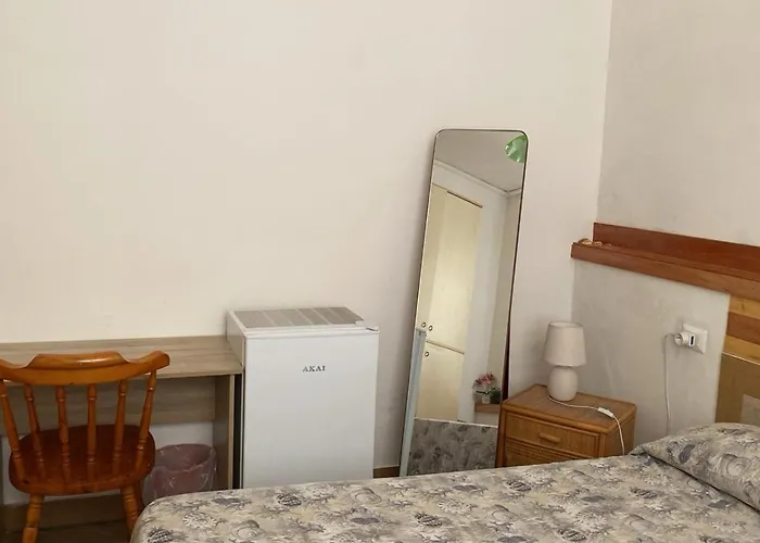 Tripoli Bed and Breakfast Άντζιο